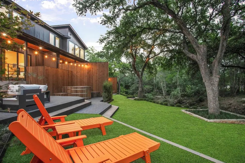 ATX South Lamar Creekside with Hot tub