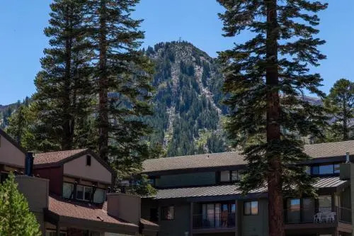 Canyon Lodge properties by 101 Great Escapes
