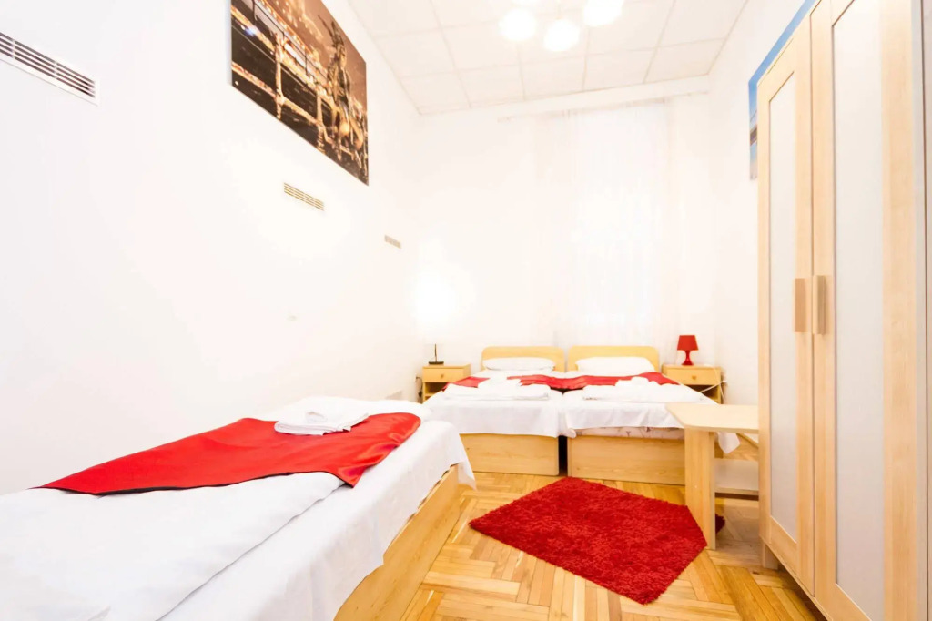 Like Home - Opera Apartments