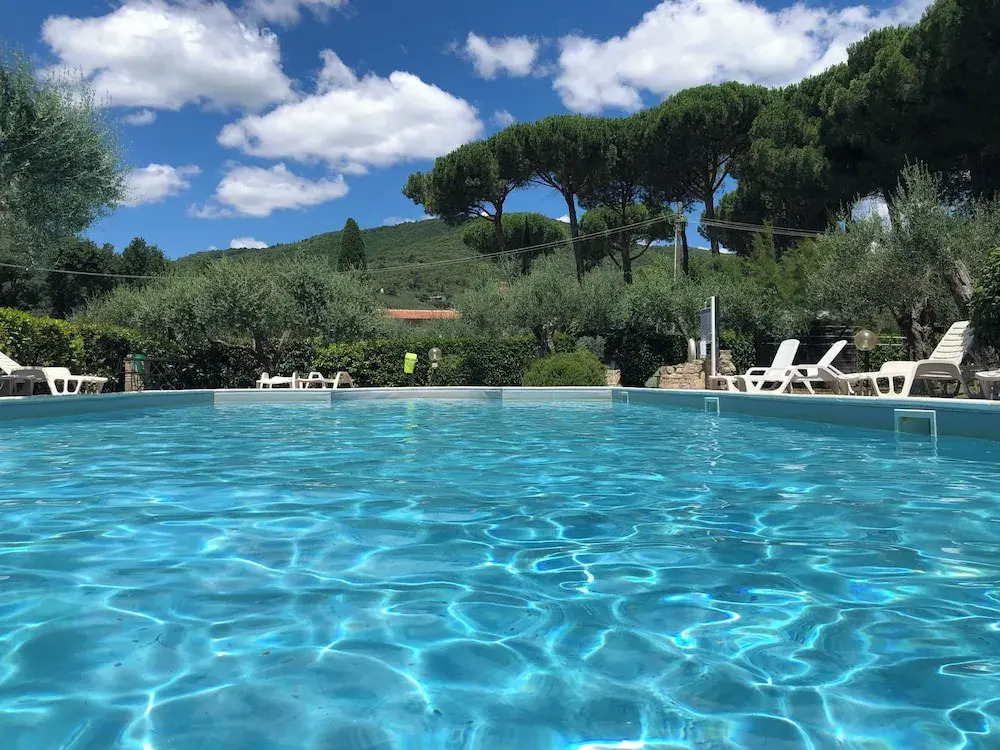 Tranquil Location With Views of Lake Trasimeno!