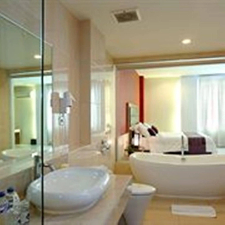 Lombok Plaza Hotel and Convention