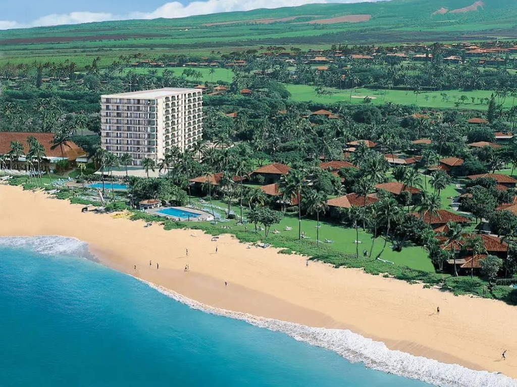 Royal Lahaina Resort & Bungalows