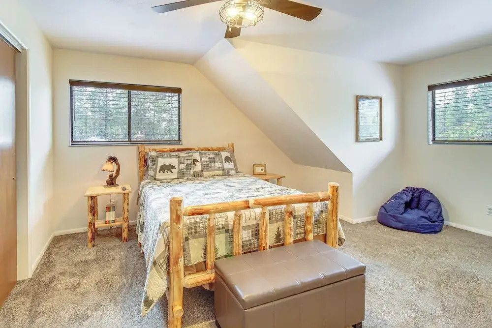 5 Mi to Woodland Lake Park: Cabin in Pinetop!