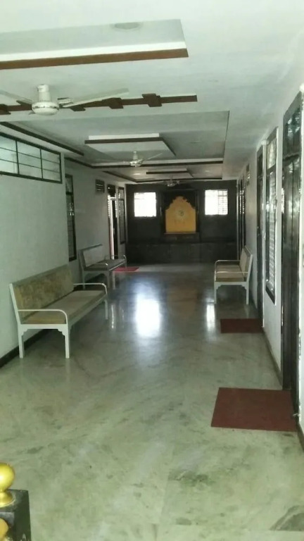 Hotel Divya palace & Restaurent