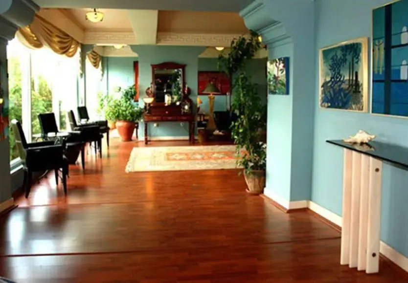 Kismet Hotel