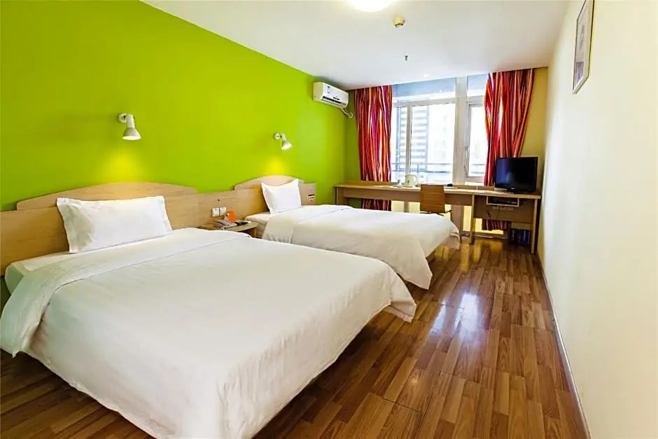7 Days Inn Guangzhou Huangsha Metro Branch