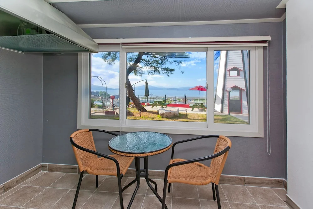 Naerimong Beach Pension