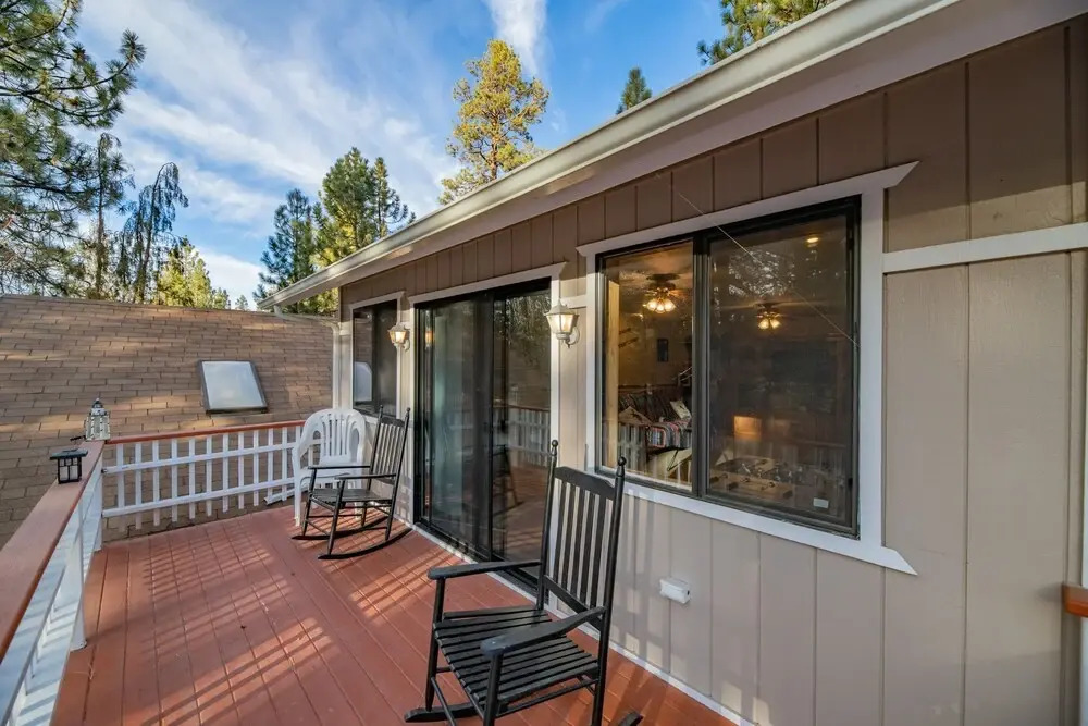 Fox Pines Retreat - Open Floor Plan With Foosball, Ping Pong, And A Hot Tub! 3 Bedroom Cabin