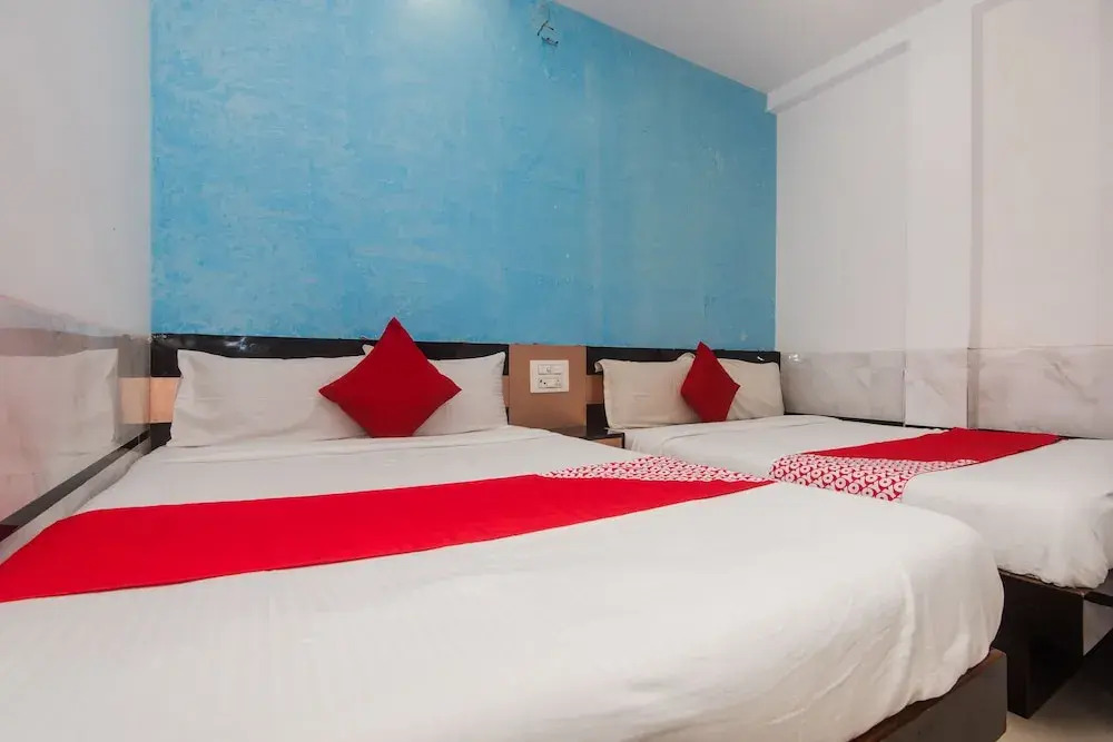 OYO 24504 Sion Residency