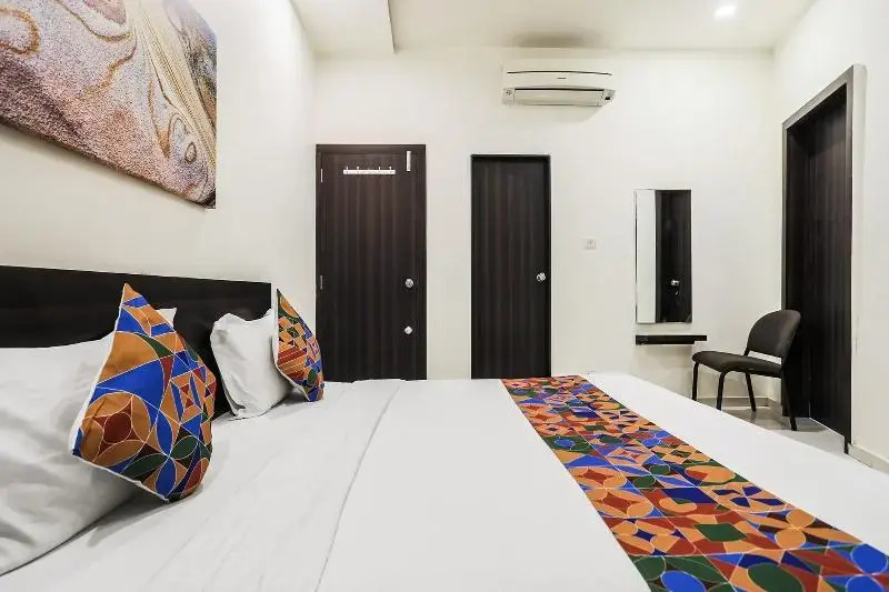 FabHotel SK - Nr Rajkot Municipal Corporation, Central Zone 120M