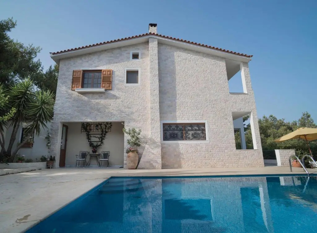 Villa Corina