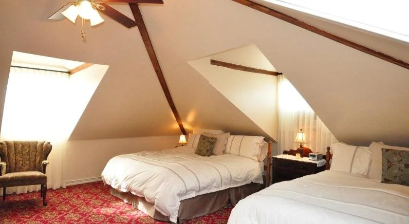 Brockamour Manor Bed and Breakfast
