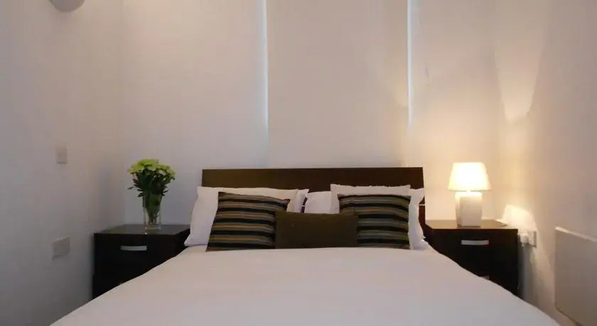 Oasis Apartment Docklands