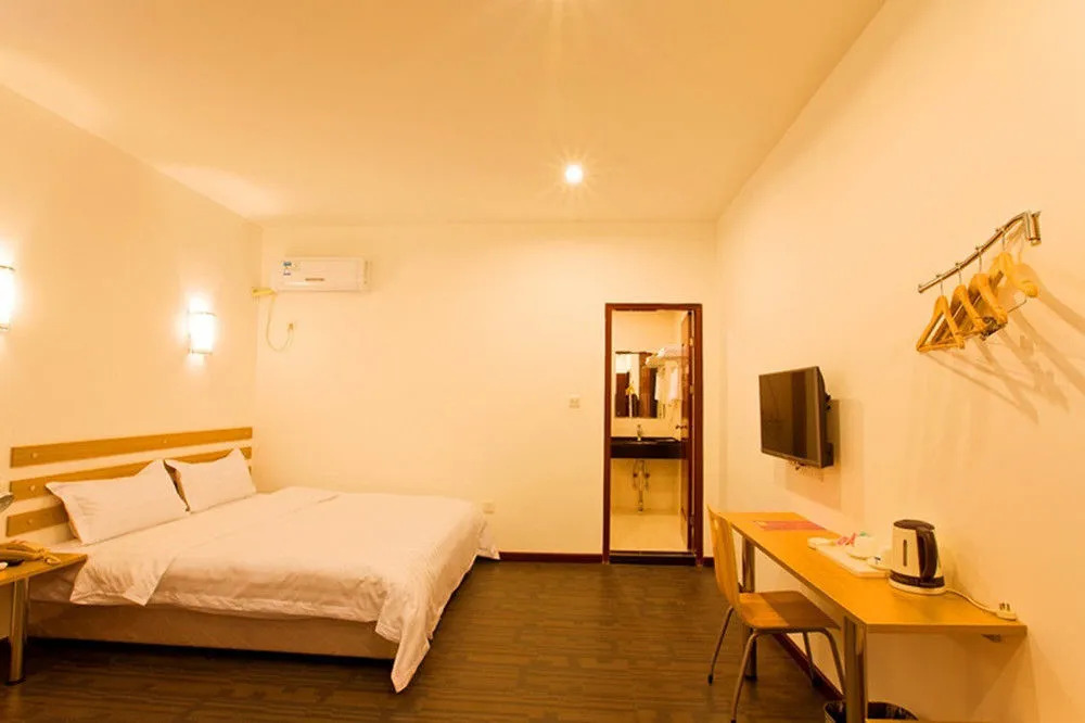 Wuhan Demo Express Hotel