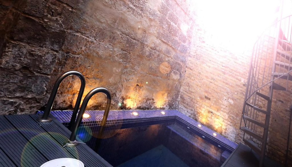 Loft independiente con Piscina compartida en Centro de Valencia