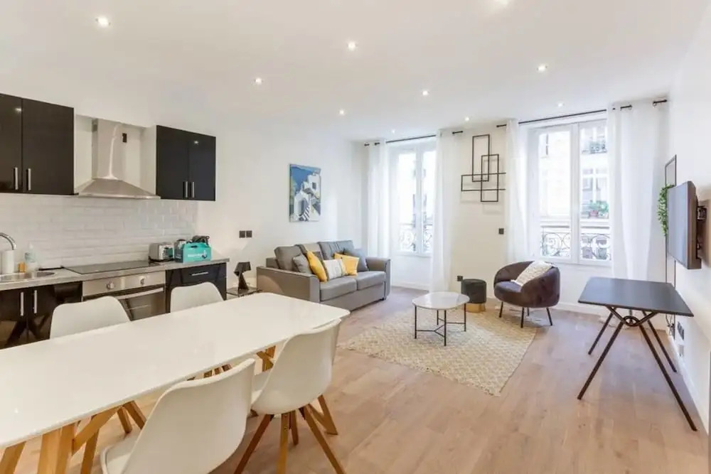 Amazing & brand new Parisian flat for 6p
