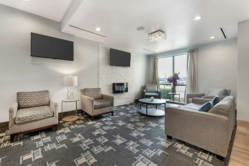 Best Western Plus Buda Austin Inn & Suites
