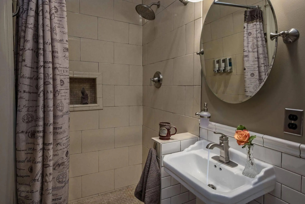 The Gibson Mansion Bed and Breakfast