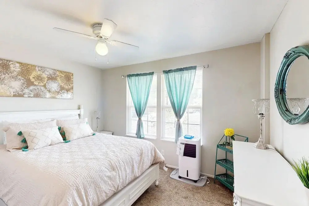 History, Hikes & Cozy Nights: Parowan Gem w/ Deck!