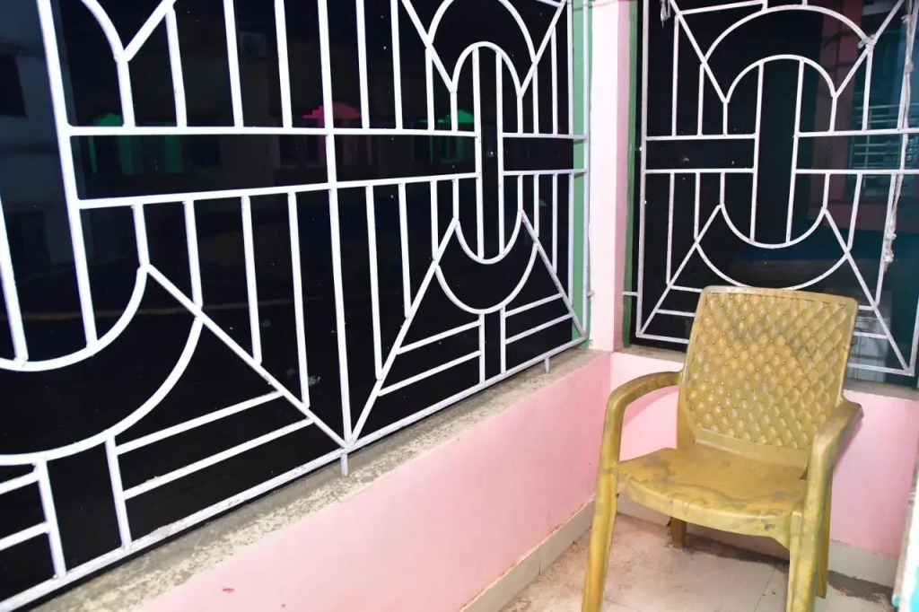 Costarica Guest House by OYO Rooms