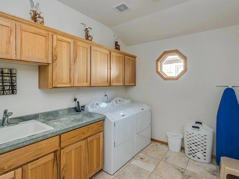 Surfside Getaway 3 Bedroom Home