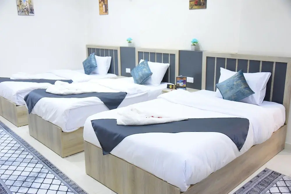 Laviana Pyramids Inn