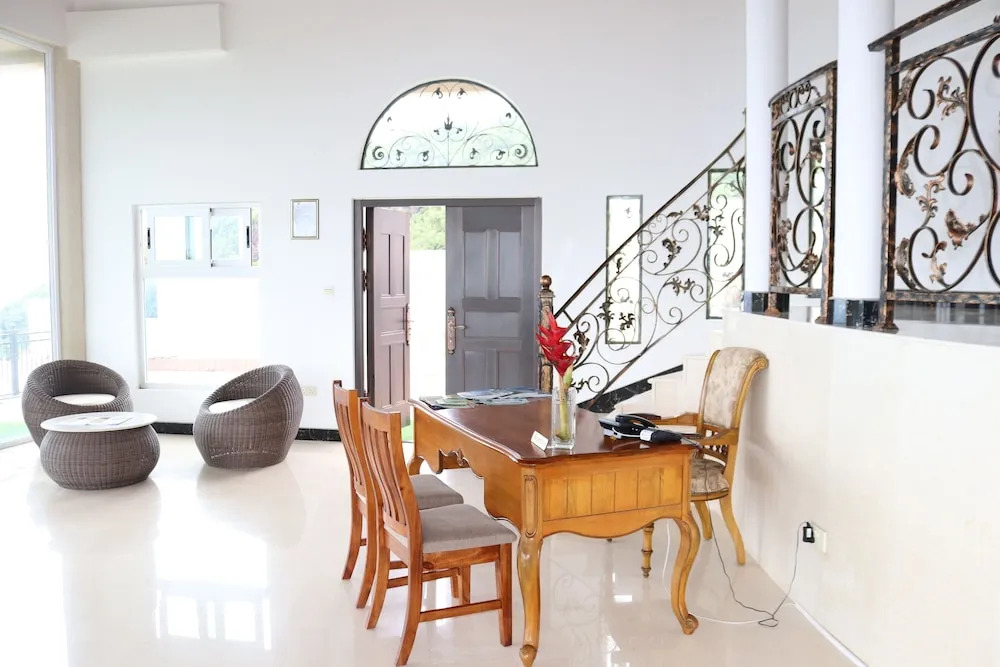 Amanda Luxury Villa