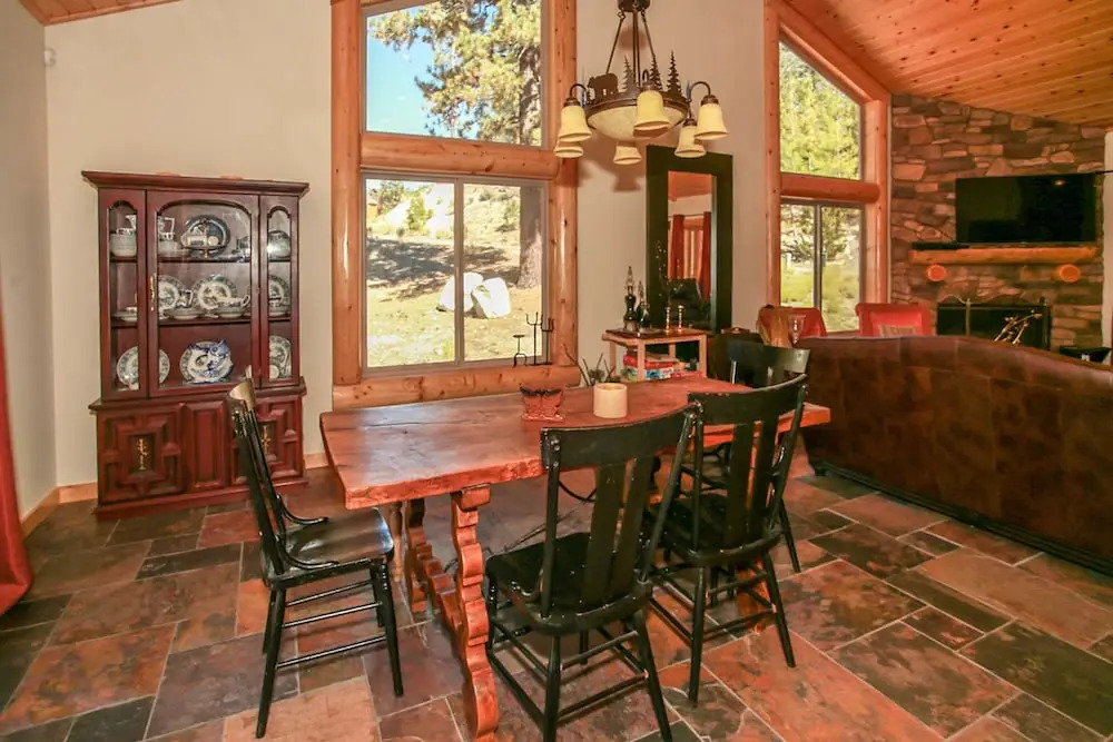 1648 - Luxury on Eagle Ridge by RedAwning