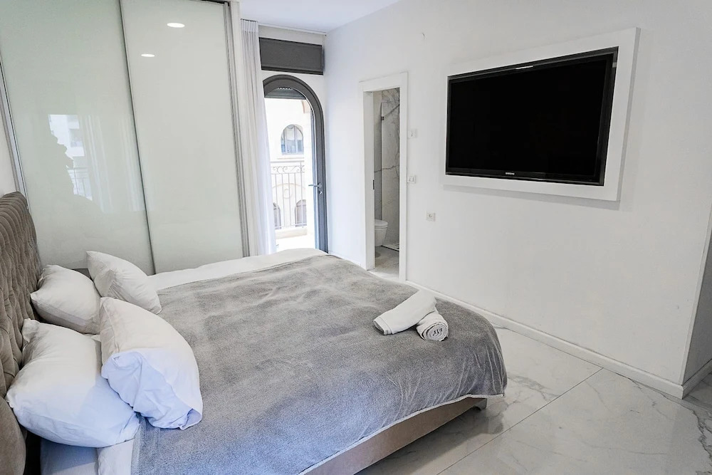 Harav Kuk Royal Suites - Alefimmoed