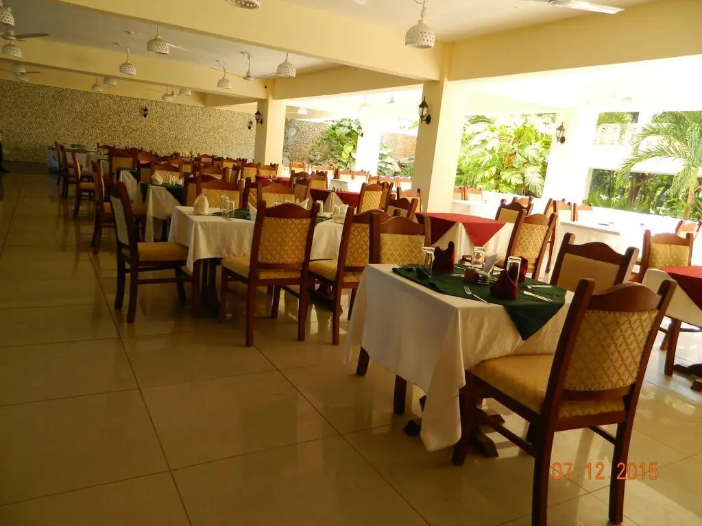 Sai Eden Roc Hotel