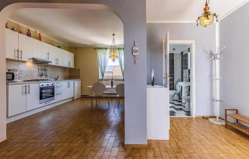 Apartment 1