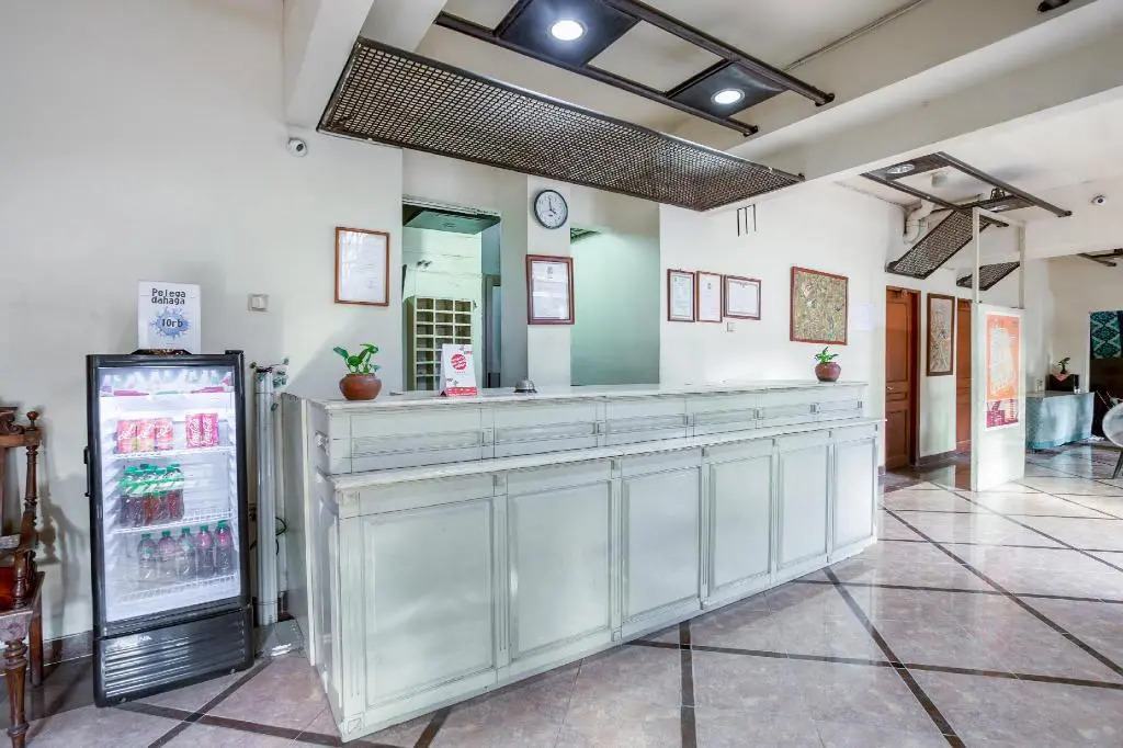 OYO 3819 Hotel Winotosastro