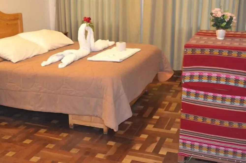Robertos Hostel