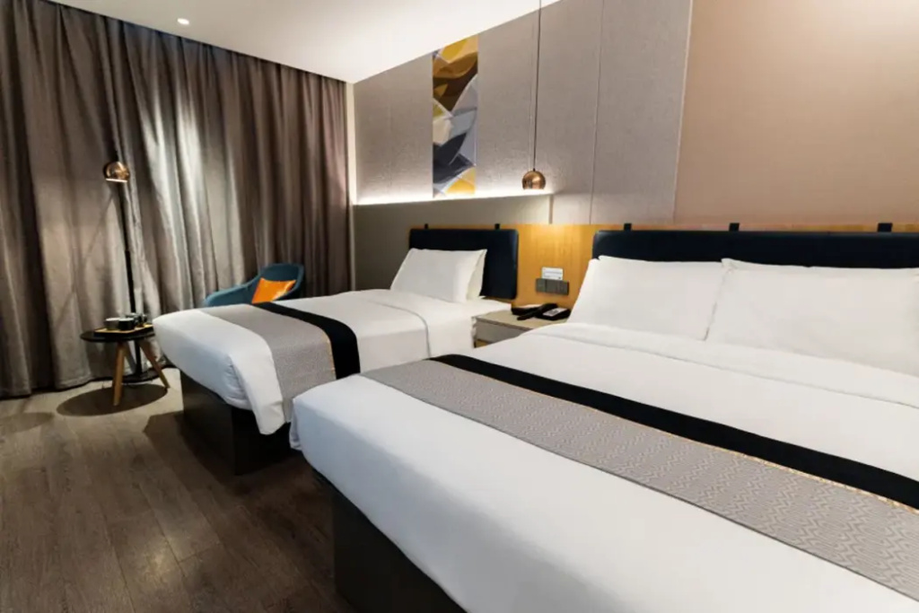 Home Inn Business Hotel (Jinzhou Liaoshen Battle Memorial Hall Shiqiaozi Early Market Branch）