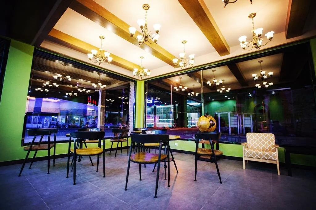 93 Hikers Hostel