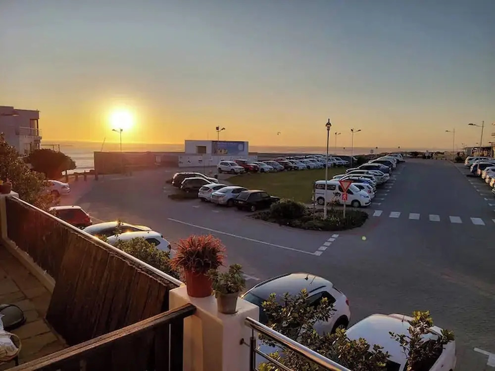 Seaside Apartment at Big Bay Beach