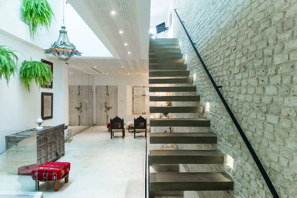 Lux Casa Lucia Boutique Rooftop Pool by Nomad Guru
