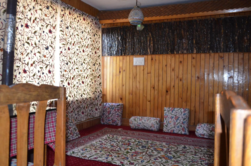 Hotel Palestine
