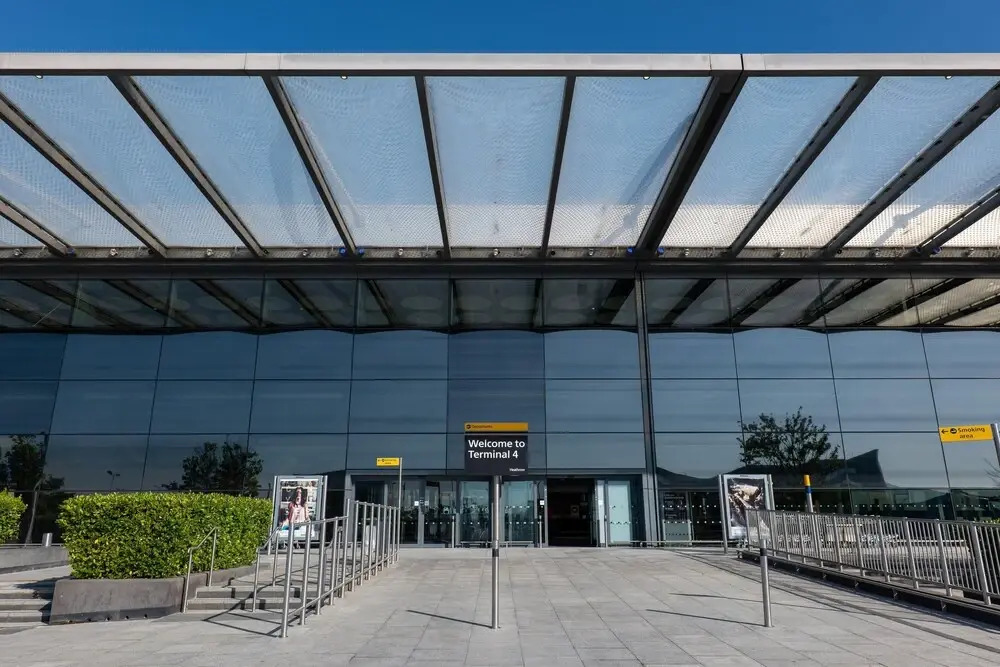 LUXURY APARTMENTS - Heathrow airport - FREE PARKING