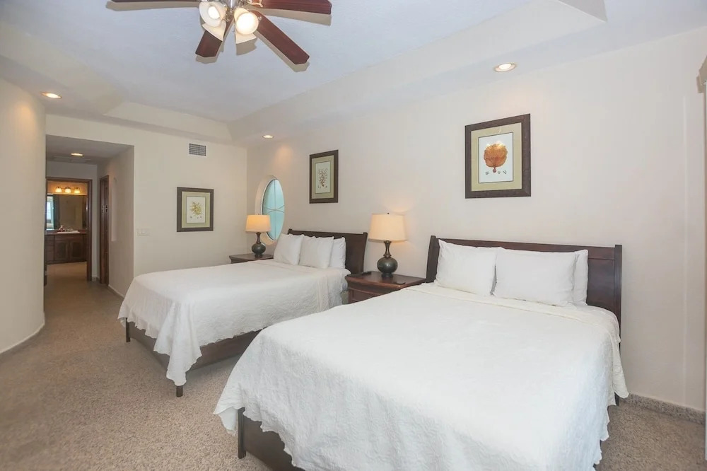 Lawson Rock - Angelfish 201 2 Bedroom Condo by RedAwning