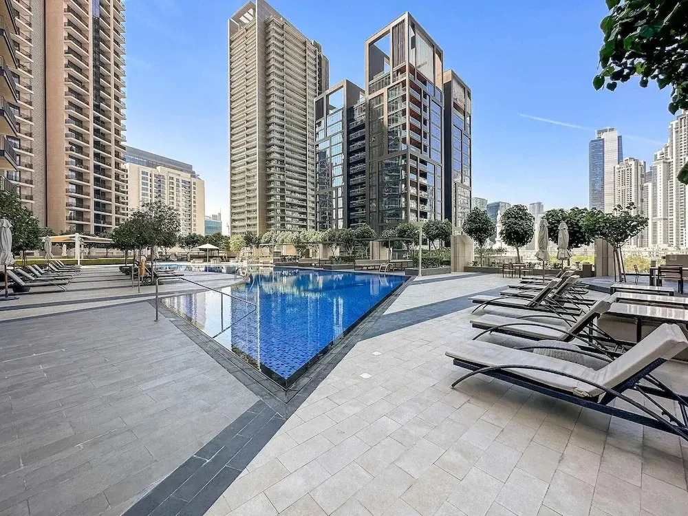 Silkhaus Premium Tower in Downtown Gym Pool