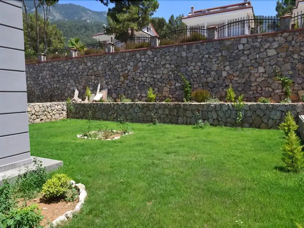 New Age Villa Anch