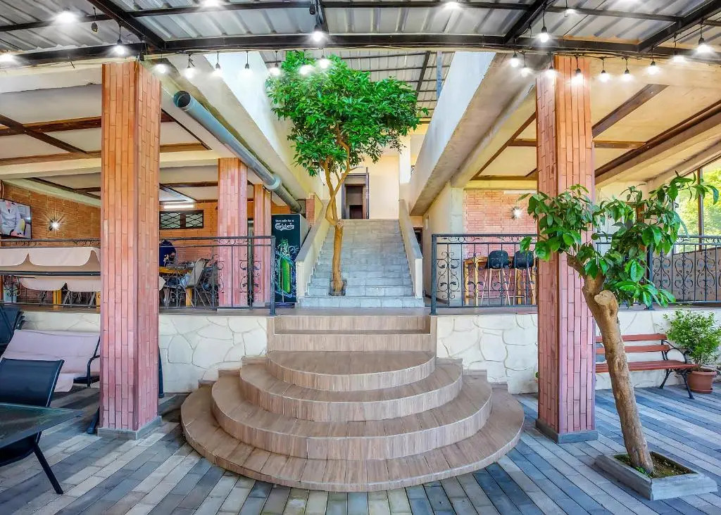 Hotel Mandarinebi