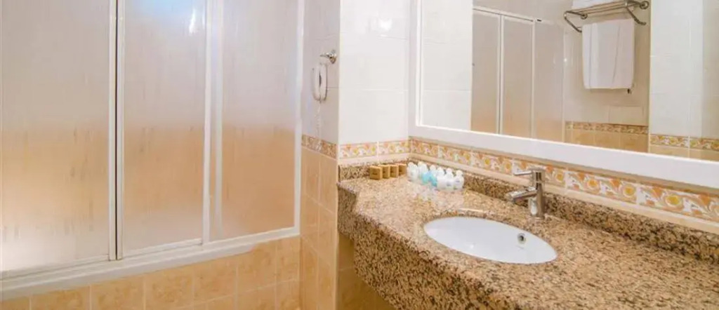 Peninsula Pineclub Boutique Hotel