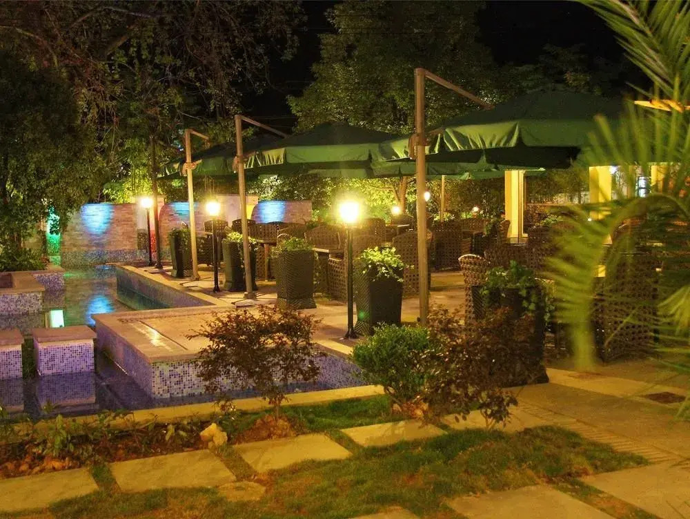Weite Lande Garden Hotel