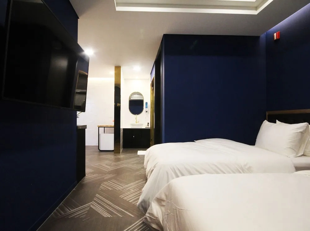 Amare Hotel