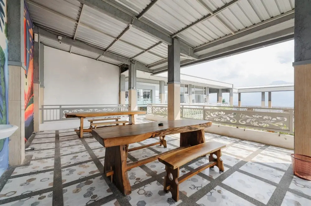 Urbanview Hotel Sky Batu Malang by RedDoorz