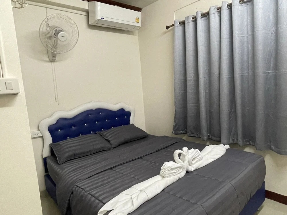 2B Cozy Hostel ตรัง