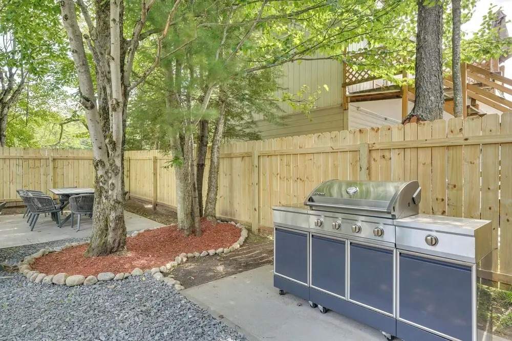 Spacious Old Forge Condo w/ Patio & Fire Pit!