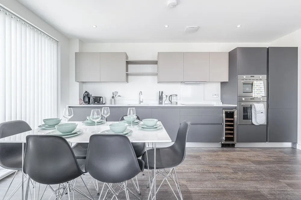 Emerald Apartments London